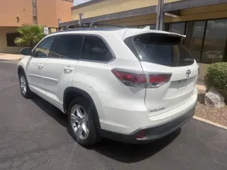 Toyota Highlander 2016