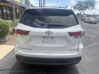 Toyota Highlander 2016