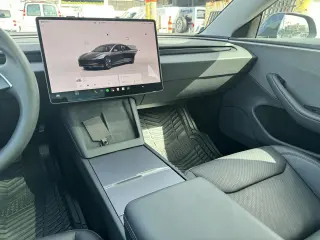 2025 Tesla Model 3 Long Range RWD