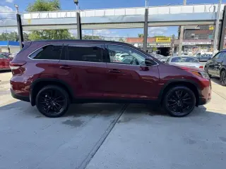 2019 Toyota Highlander SE AWD V6