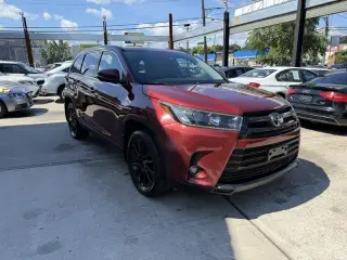 2019 Toyota Highlander SE AWD V6
