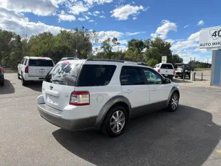 Ford Taurus X SEL 2008