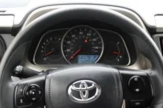 2013 Toyota RAV4 AWD 4dr LE (Natl)