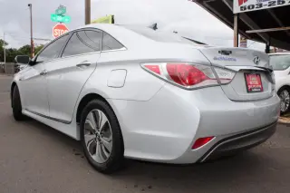 2015 Hyundai Sonata Hybrid 4dr Sdn Limited