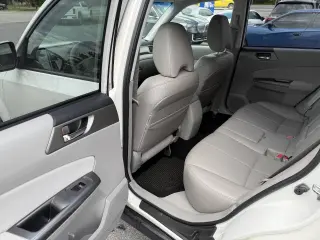 Subaru Forester 2011