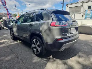Jeep Cherokee 2019