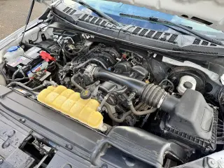 2019 Ford F-150 2WD Reg Cab 145" XL
