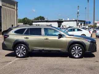 Subaru Outback 2025