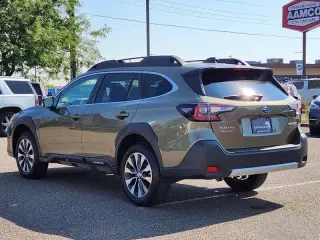 Subaru Outback 2025