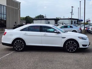 2019 Ford Taurus