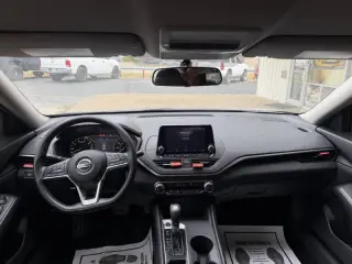 Nissan Altima 2020
