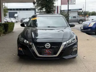 Nissan Altima 2020