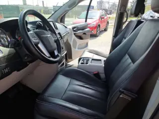 2011 Chrysler Town and Country
