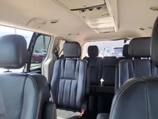 2011 Chrysler Town and Country