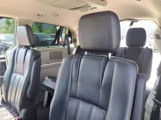 2011 Chrysler Town and Country