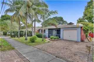 Propiedad de alquiler con 4 dormitorios y 2 baños en Hallandale Beach
