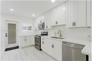 Propiedad de alquiler con 3 habitaciones y 2 baños en Oakland Park