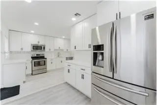 Propiedad de alquiler con 3 habitaciones y 2 baños en Oakland Park