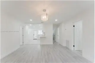 Propiedad de alquiler con 3 habitaciones y 2 baños en Oakland Park