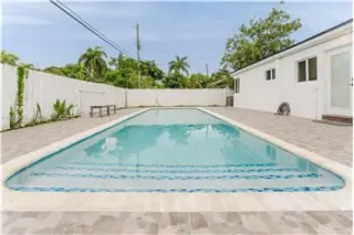 Propiedad de alquiler con 3 habitaciones y 2 baños en Oakland Park