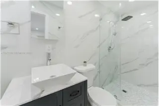 Propiedad de alquiler con 3 habitaciones y 2 baños en Oakland Park