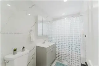 Propiedad de alquiler con 3 habitaciones y 2 baños en Oakland Park