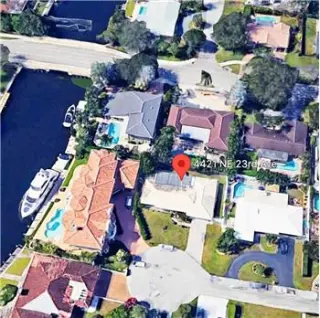 Propiedad en alquiler con 3 dormitorios y 2.5 baños en Lighthouse Point