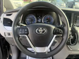 Toyota Sienna L 2020 de 7 pasajeros