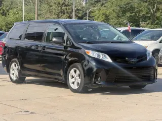 Toyota Sienna L 2020 de 7 pasajeros