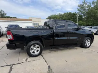 2023 RAM 1500 Big Horn 4x4 Quad Cab Caja Grande de 6'4"