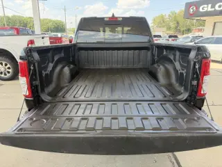 2023 RAM 1500 Big Horn 4x4 Quad Cab Caja Grande de 6'4"