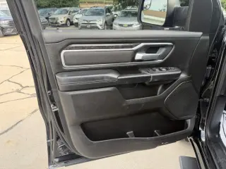 2023 RAM 1500 Big Horn 4x4 Quad Cab Caja Grande de 6'4"