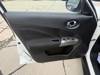Nissan Juke 2014 5p Wgn CVT S tracción en todas las ruedas