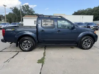 Nissan Frontier Cabina Extendida 4x4 PRO-4X Auto 2020