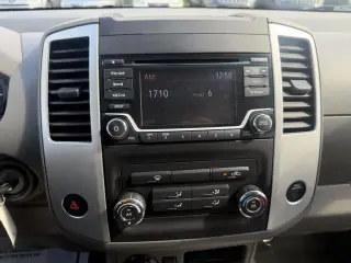 Nissan Frontier 4WD Cabina de Tripulantes Larga Automático SV 2016