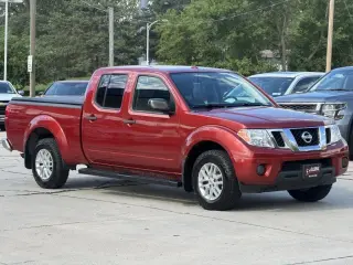 Nissan Frontier 4WD Cabina de Tripulantes Larga Automático SV 2016