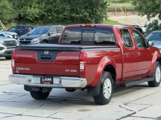 Nissan Frontier 4WD Cabina de Tripulantes Larga Automático SV 2016