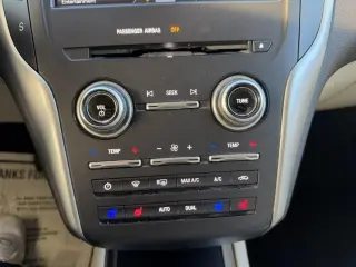 Lincoln MKC AWD 4p 2015