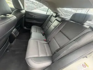 Lexus ES 350 Sedán 2015