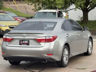 Lexus ES 350 Sedán 2015