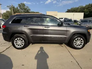 Jeep Grand Cherokee Laredo E 4WD 2021