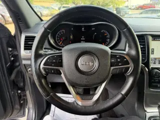Jeep Grand Cherokee Laredo 4WD 2018