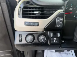 2017 GMC Yukon XL Denali 4WD