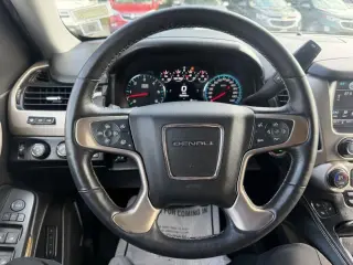2017 GMC Yukon XL Denali 4WD