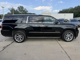 2017 GMC Yukon XL Denali 4WD