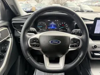 Ford Explorer XLT 4WD 2023