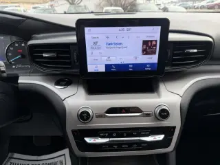 Ford Explorer XLT 4WD 2023