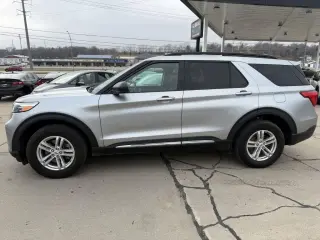 Ford Explorer XLT 4WD 2023