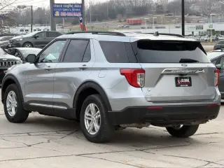 Ford Explorer XLT 4WD 2023