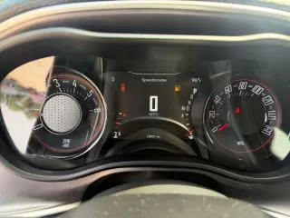 Dodge Challenger SXT 2022 con tracción en todas las ruedas